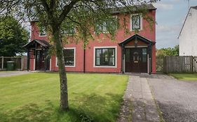 9 Eamont Park